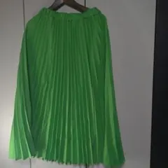 【閲覧数56】グリーン プリーツ フレアスカート