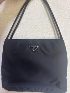 PRADA ブラック ショルダーバッグ