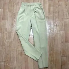 【最終価格！美品】ライトイエロー　テーパードパンツ　オフィスカジュアル