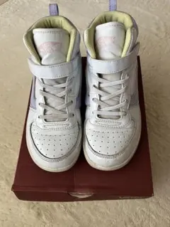 vans 女児　２３ｃｍ　ハイカットシューズ