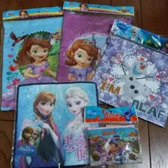 ディズニーキャラクター巾着袋　ポーチ タオルまとめ売り