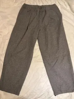 HEALTH グレー ワイドパンツ