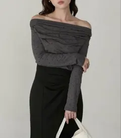 ドットオフショルトップス