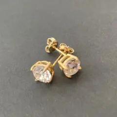 【限界価格】クリスタル　一粒　ピアス　ゴールド　スタッド