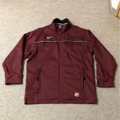 NIKE ナイキ ナイロンジャケット　　お買い得ですよ。