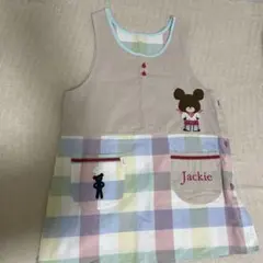 可愛いクマ刺繍のチェックエプロン
