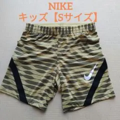 NIKE キッズ 半ズボン Sサイズ カーキ