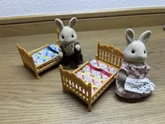 シルバニアファミリー ウサギ人形とベッドセット