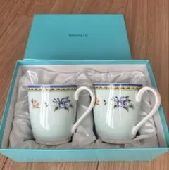 【新品未使用未開封⭐︎箱＆リボン付き】Tiffanyマグカップ 2個1セット
