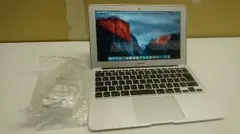 10484  MacbookAir 11インチ Corei5　充電器付き　美品