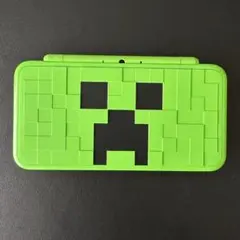 1ヶ月保証　Minecraft ニンテンドーマイクラ　2DS 本体