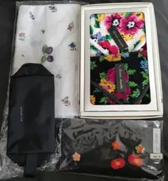 Bonnechenilleタオル,ジノリバック,シュウウエムラポーチ,眼鏡ケース
