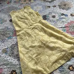 優しいレモンイエローに恋するワンピース♡ vintage 昭和レトロ　お花刺繍のサムネイル