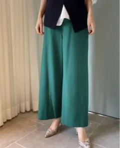 トゥモローランド　Ballseyファインウールストレッチ ワイドクロップドパンツ