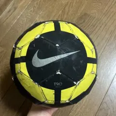 サ*ー様 Nike サッカーボール サイズ4 黒/黄色のサムネイル