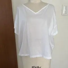 アクネ ストゥディオズ　ネック ワイドTシャツ XS 白　オーバーサイズのサムネイル