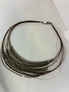 多層ビーズネックレス