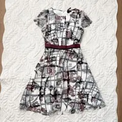 トゥービーシック　花柄シフォンワンピース　40 黒　赤　白のサムネイル