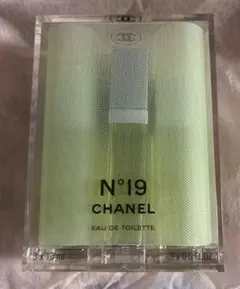 未使用❣️CHANEL N°19 Eau de Toilette 3x15ml