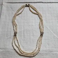 ネックレス　パール３連　パーティー
