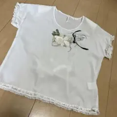 美品　カネコイサオ　半袖　ブラウス　ブーケ刺繍　ポリエステル100%のサムネイル