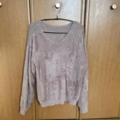 フワフワVネックセーター