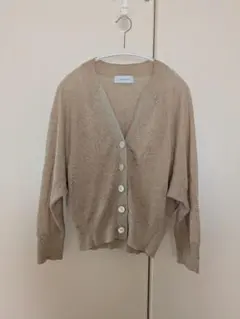 m*o様 【ADAM ET ROPE】アダムエロペ Vネッカーディガン ベージュ