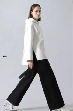 アドーア　イントレチャートデニム　パンツ　サイズ38のサムネイル