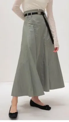 新品　dress raveフィット&フレアパネルロングスカートのサムネイル
