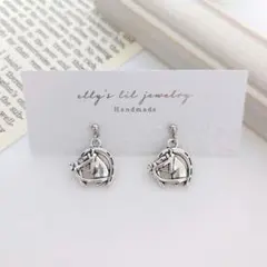 馬と馬蹄モチーフのピアス/イヤリング 競馬 ホースレース ホースシュー