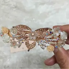 【約90%off】上品パールとお花のバレッタ