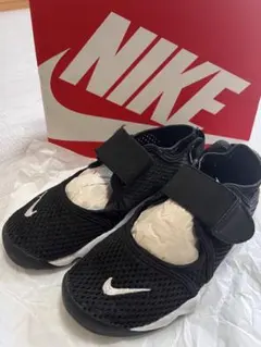 NIKE エアリフト　22㎝　ブラック