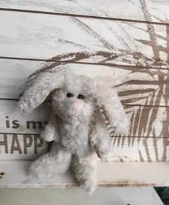 ウサギ型ぬいぐるみ 約20cm クリーム色