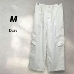 Dazy レディースカーゴパンツ【M】アイボリー　ワイドパンツ　ウエストゴム