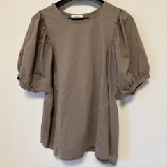 ブラウン パフスリーブ Tシャツ Mサイズのサムネイル