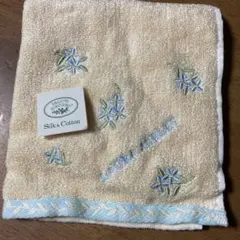LAURA ASHLEY ローラアシュレイ　ミニタオル　花柄のサムネイル
