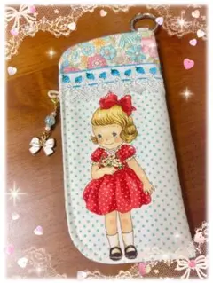 ♡カラビナ付きソフトメガネケース♡マーガレット＆ソフィー