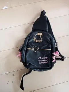 Snoopy スリングバッグ 黒