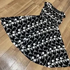 値下げPLACE PAUSE ロイスクレヨン　ウール　刺繍花柄フレアワンピース