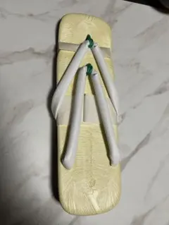 白い草履 合成樹脂製