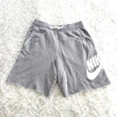 【ナイキ】グレー スウェット ショートパンツ プリントロゴ