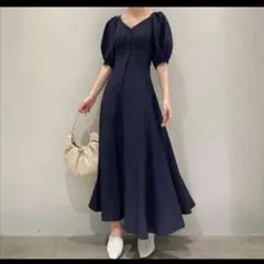 バックオープンパフスリーブワンピース