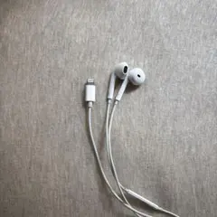 Apple純正　Lightninイヤホン ホワイト