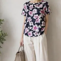 BANANA REPUBLIC 花柄ブラウスのサムネイル