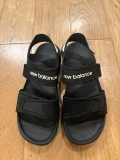 New Balance サンダル ブラック　22センチのサムネイル