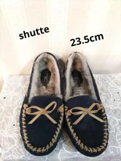 Item thumbnail for item 3f60aa52-1d9c-473f-9df9-0cd77cba255e