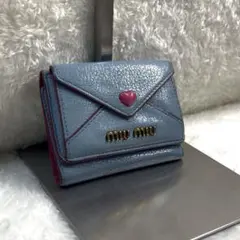 良品✨miu miu ミュウミュウ マドラス ラブレター 三つ折り財布のサムネイル