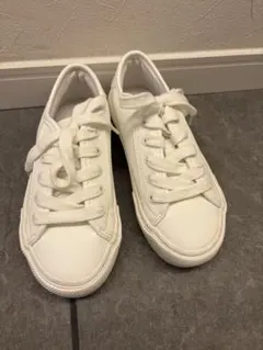 ZARA キッズ スニーカー 白 19cmのサムネイル