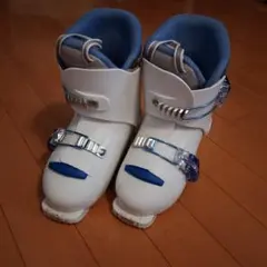 スキーブーツ 17