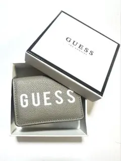 新品未使用 GUESS 三つ折り財布 ベージュのサムネイル